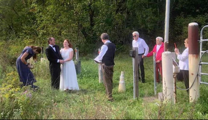 Весілля Карен Махоні та Брайана Рея