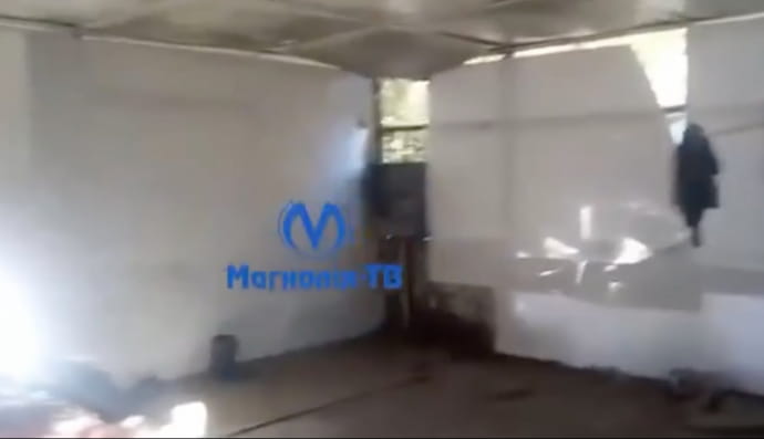 На київському ВДНГ сім'я мешкала у "будинку" з гіпсокартона