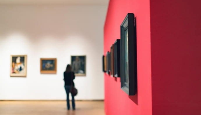 Музей с картинами