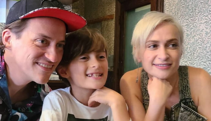 Галина Гатчинс з родиною