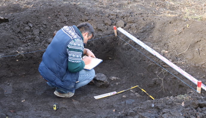 Археологічні розкопки у селищі Залізці Тернопільського району