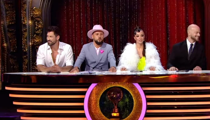 Танцы со звездами