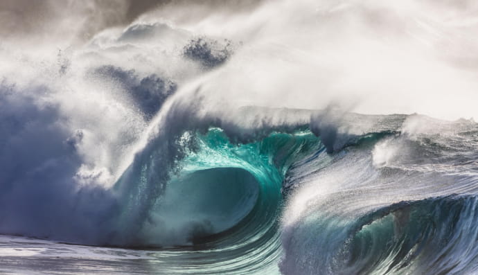 Огромная волна