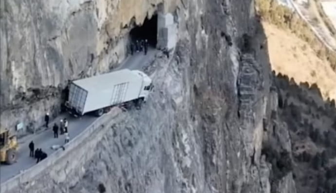 Инцидент с грузовиком в Китае