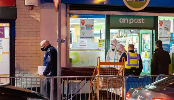 Полиция и медики в городе Карлоу