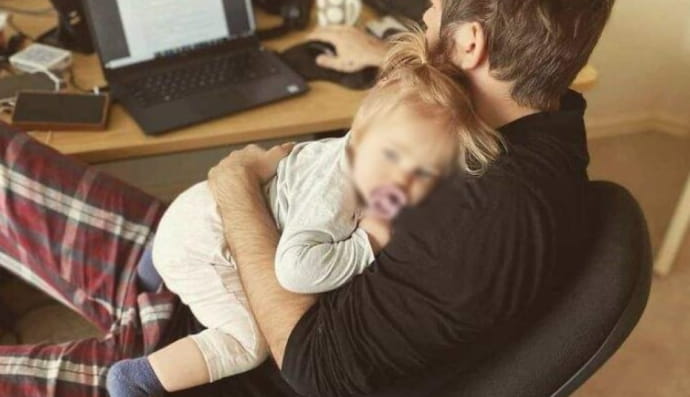 фотографії чоловіків, яких можна вважати справжнім батьком