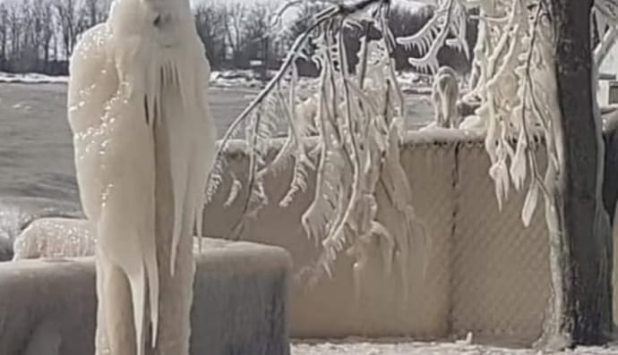 Фігури у Канаді 