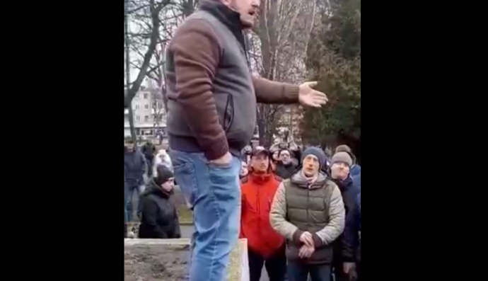 Мэр и жители Конотопа