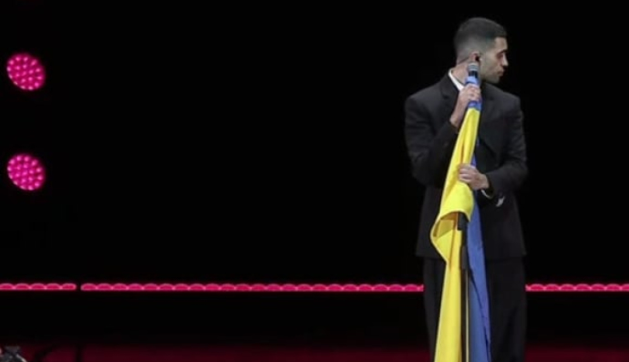 Італійський дует та ймовірні переможці Євробачення-2022 заспівали з прапором України