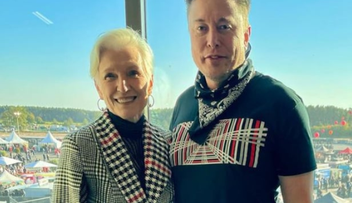 Мэй и Илон Маск