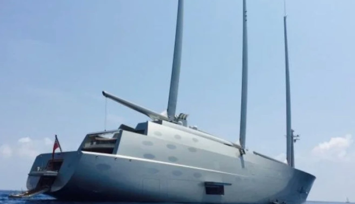 Найбільша у світі вітрильна яхта, що належала російському олігарху