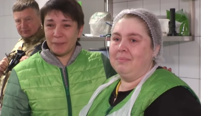 История о работницах магазина