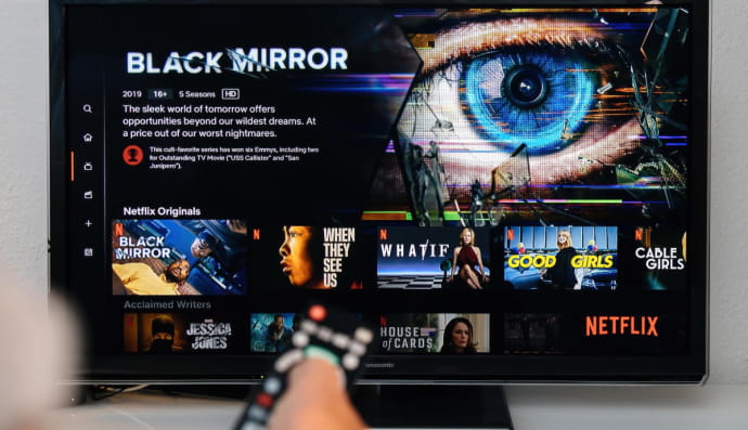 "Black mirror", "Чорное зеркало"