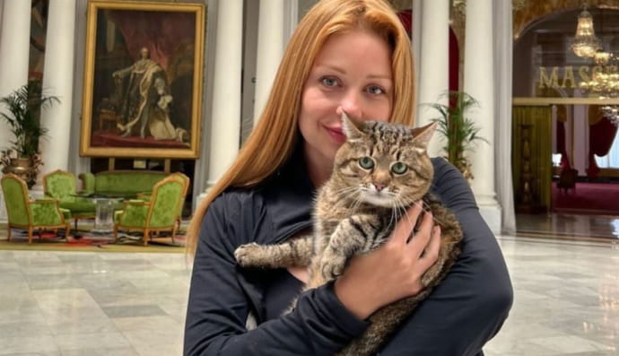 Кот Степан и Тина Кароль 