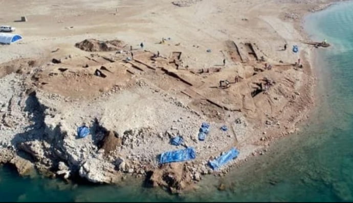 В Іраку на поверхню "випливає" стародавнє місто