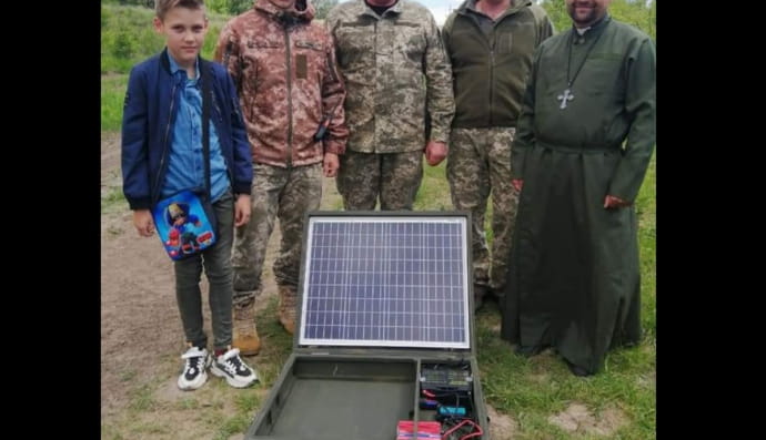 Остап і військові