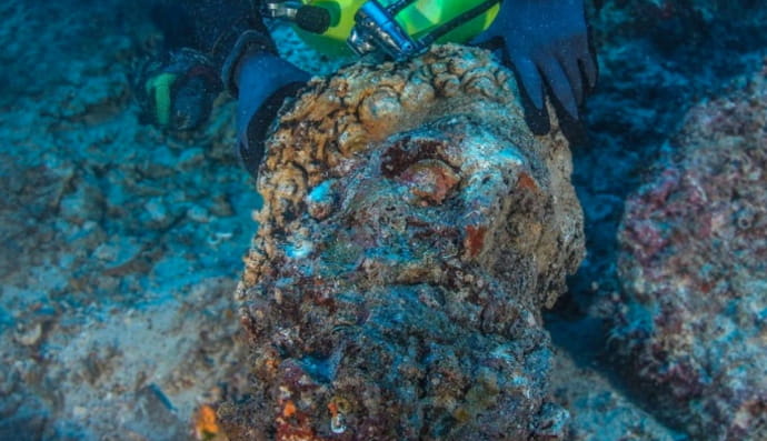 затонулий корабель у Греції