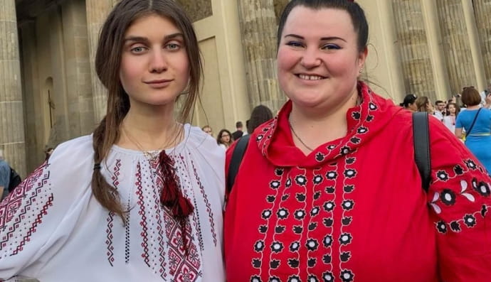 Jerry Heil и alyona alyona