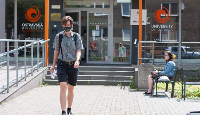 Остравський університет