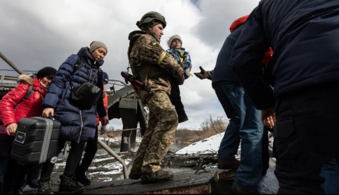 кадр з фільму "Свобода у вогні: боротьба України за свободу"
