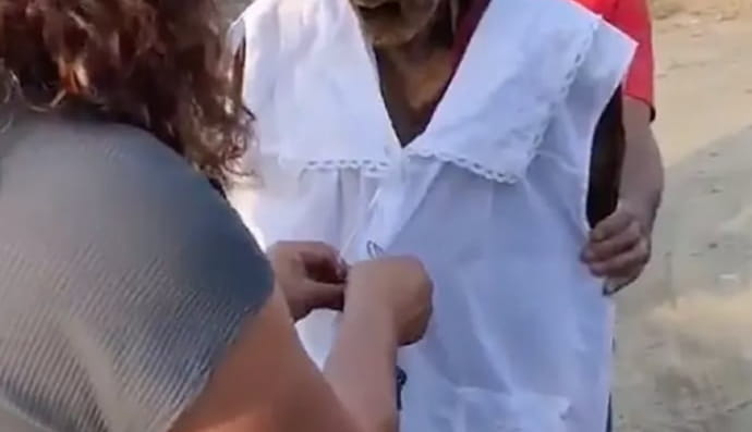 Семья достала из могилы тело родственницы, умершей 10 лет назад