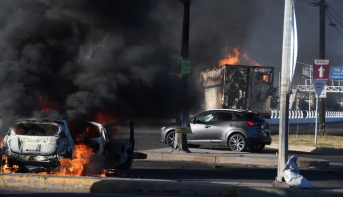 Затримання наркобарона у Мексиці спричинило перестрілки та аварії