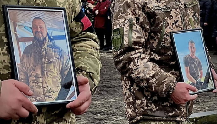 Нна Волині попрощалися з батьком і сином, які захищали Україну