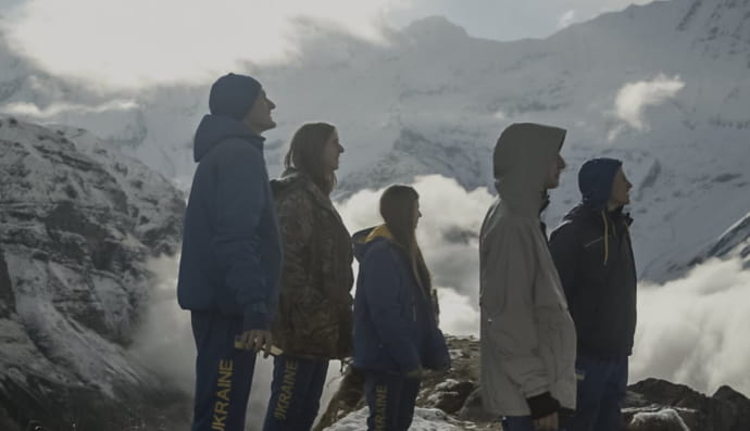 фільм "Ми не згаснемо"