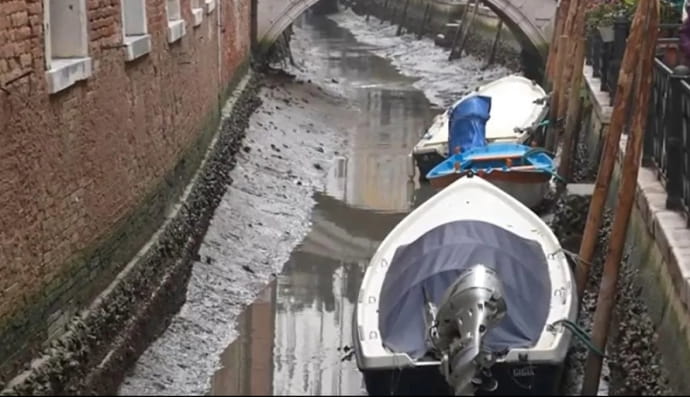 канали у Венеції пересохли