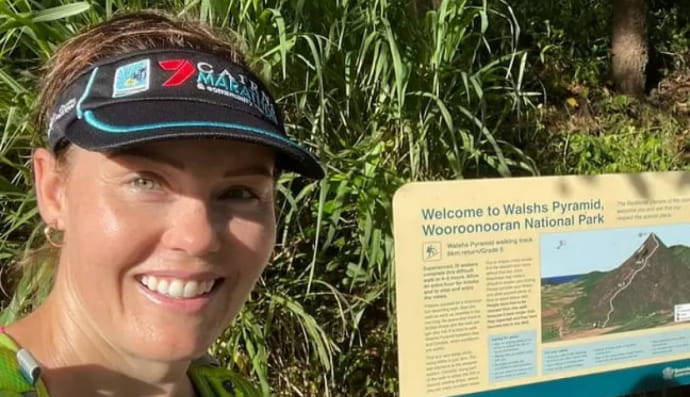 Наомі Льюїс