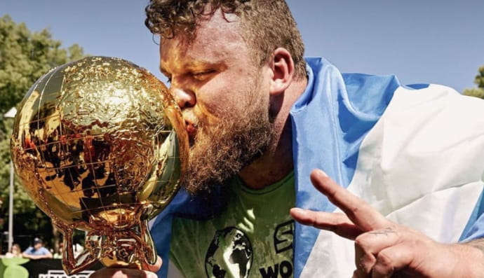 Том Столтман