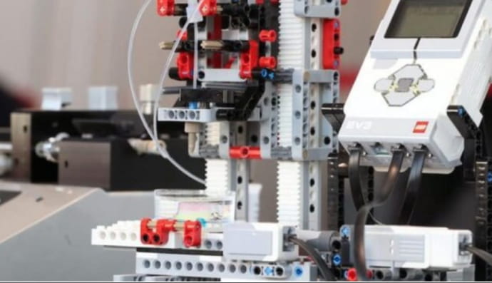Ученые создали 3D-принтер из деталей Lego