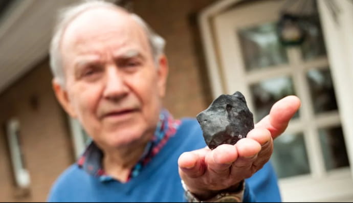 Уламок метеорита 