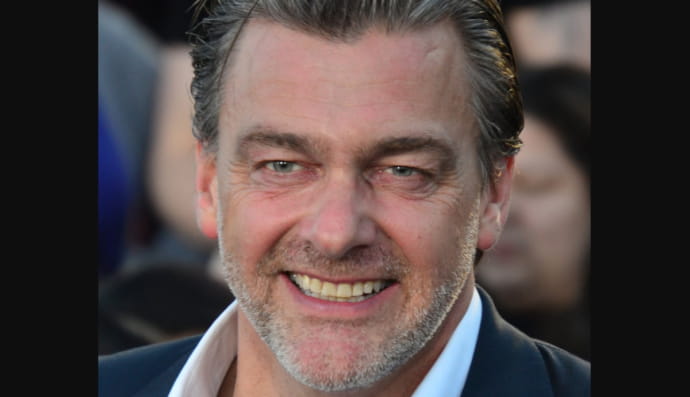 Рей Стівенсон