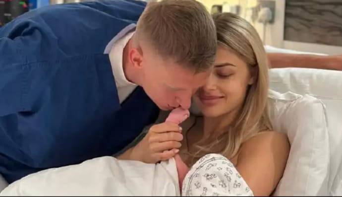 Олександр Зінченко і Влада Сєдан з молодшою донькою