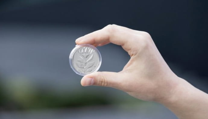 коллекционная монета, посвященная энергетикам