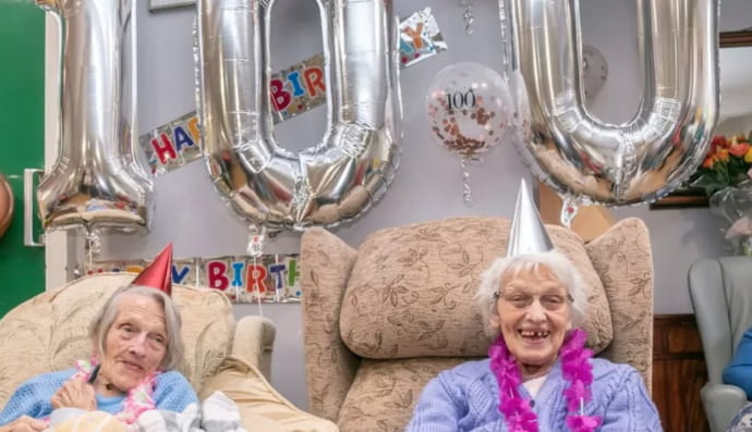 близнючки Енн Браун і Флоренс Бойкотт