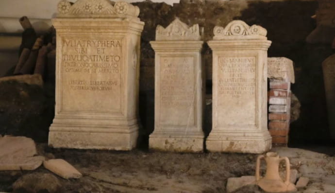 "город мертвых"