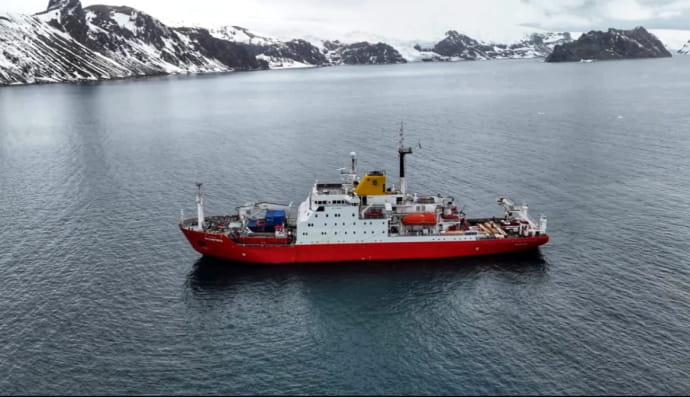 Фото від полярників