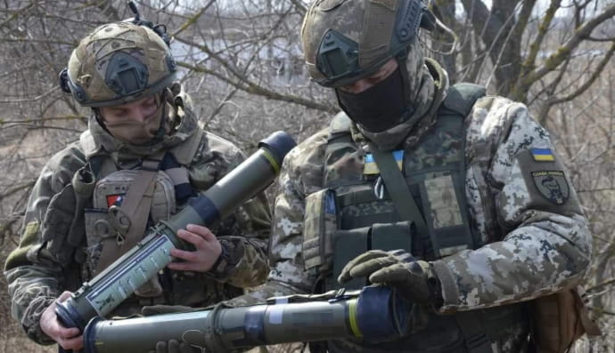 Українські військові