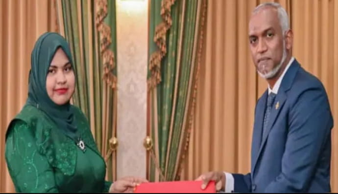 Фатхимат Шамназ и Мохаммед Муиззу 