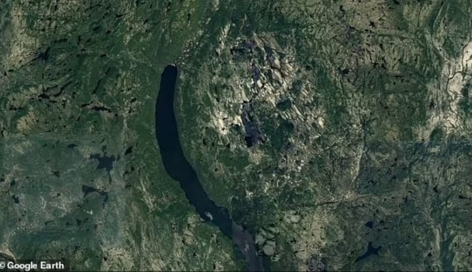 Снимок древнего кратора с Google Maps