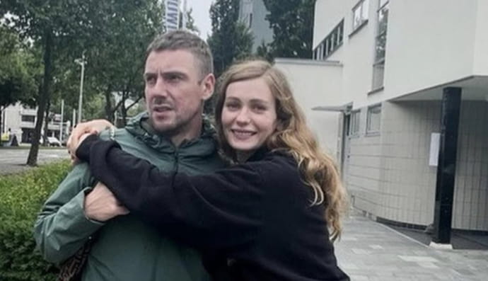 Луна з чоловіком