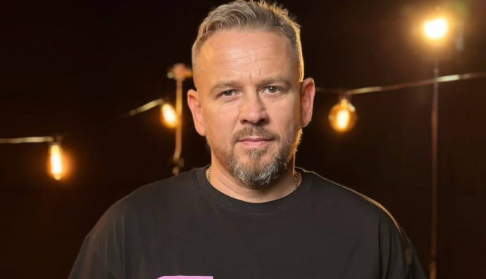 Певец Александр Сидоренко