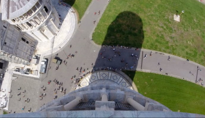 Вид с вершины Пизанской башни, Италия.