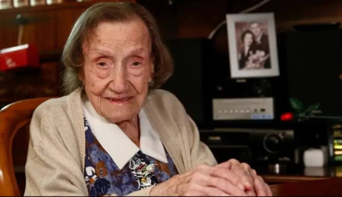 111-летняя Анджелина Торрес Вальбона