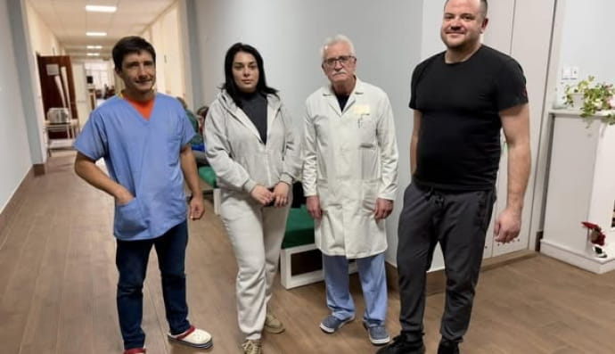 Хирурги и родители пациентки