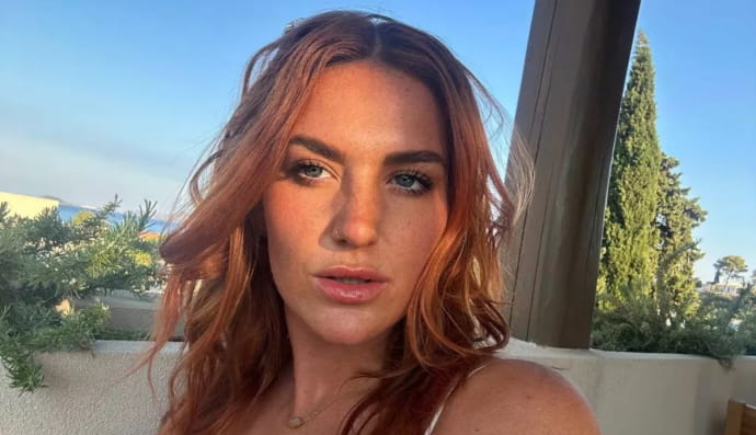 Порноакторка