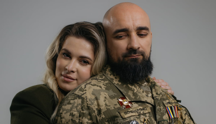 Юлия Карпова трогательно поздравила Сергея Пономаренко