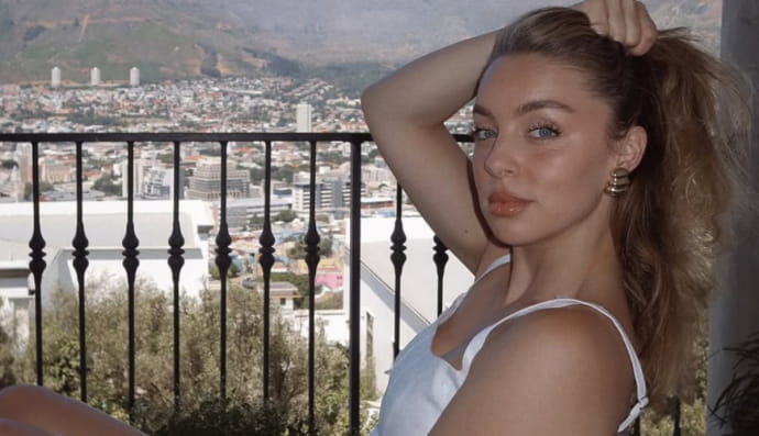 Алекса Лоузі 